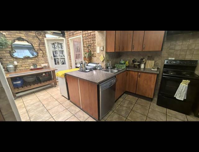 4 BEDROOM TOWNHOUSE FOR SALE IN FLORIDA